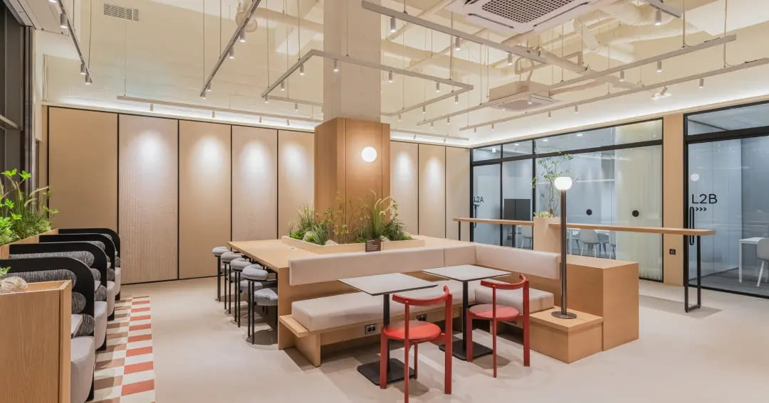 패스트파이브 선릉5호점, 도심 속 차분함을 담은 뉴트럴 톤 사무실 인테리어