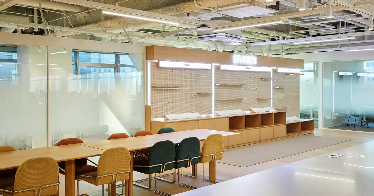 채널코퍼레이션와 부스터스, 두 회사의 개성을 담아낸 효율적인 오피스 인테리어