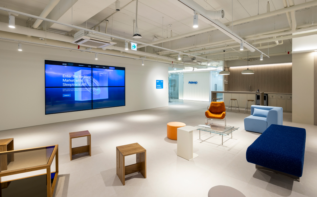 에이슬립, 슬립 테크 회사 다운 차분하고 미니멀한 오피스 인테리어