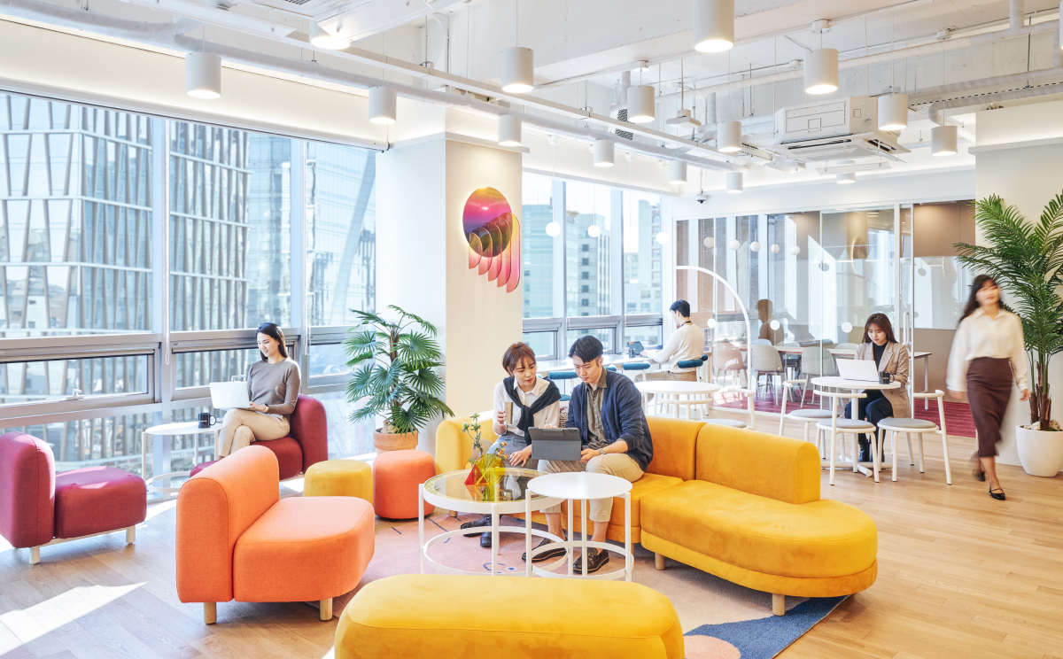 패스트파이브 신사점, 컬러로 촘촘히 엮은 공간