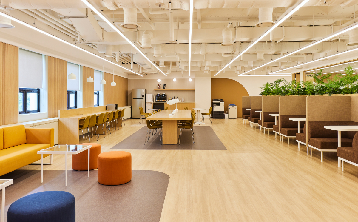 현대자동차, 나무의 따뜻함이 있는 TF팀 오피스