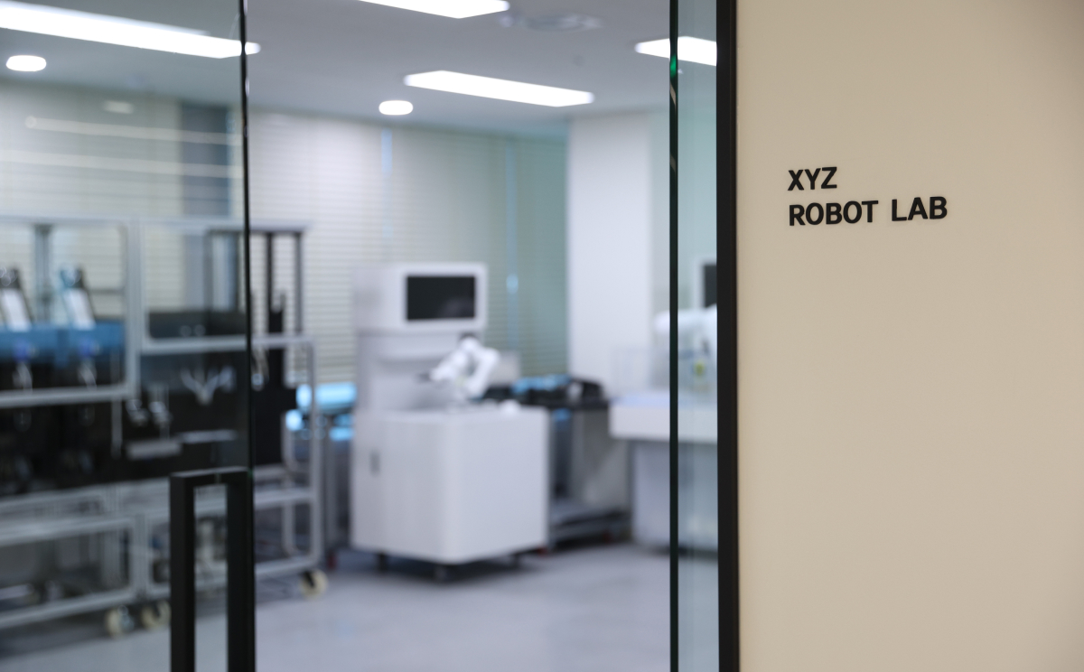 엑스와이지, 성수CF타워 지식산업센터 인테리어