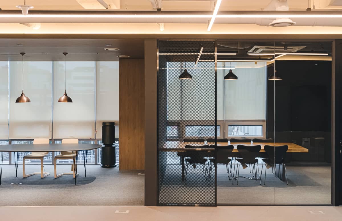 사무실 인테리어, 비용과 퀄리티 모두 챙기려면 ‘업체 선정’이 핵심입니다