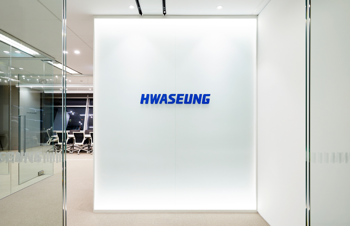 [인터뷰] 화승코퍼레이션 “하이픈디자인은 새로운 시각으로 접근하는 사무실 인테리어 업체”